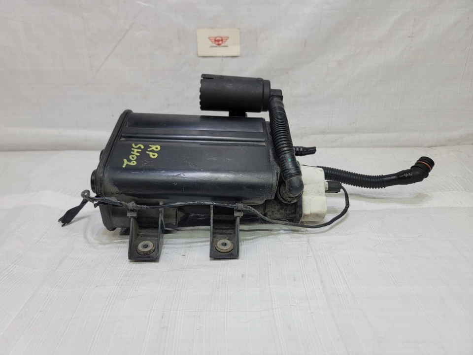 Контейнер паровой для топливного испарителя 2004-2010 BMW X3 E83 3,0 л от оригинального производителя 6758607 - Изображение 4 из 4