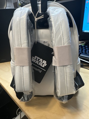 Loungefly Star Wars Stormtrooper Lenticular Cosplay Mini Backpack. New With Tags - Picture 6 of 9