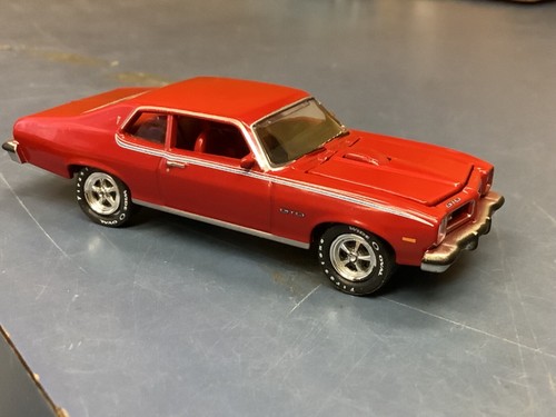 1/64 JOHNNY LIGHTNING 1974 PONTIAC VENTURA GTO RED 1 OF 2496 - Picture 5 of 7