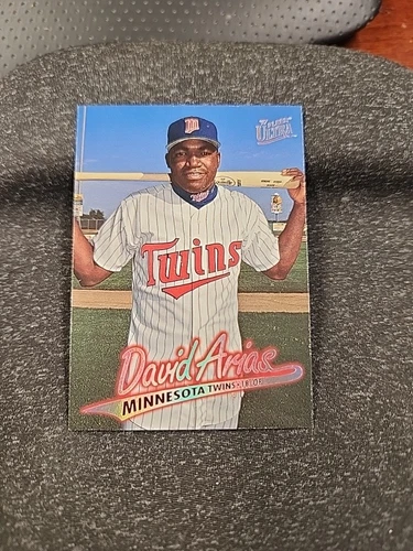 1997 Fleer Ultra - David Arias on Card #518 David Ortiz (RC) - Rare 