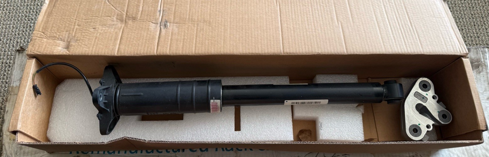 2023 Maserati Grecale Rear Active Shock Absorber Strut 670161323 OEM 3958