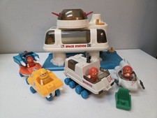 Vintage 1984 Playworld Toys Playmates Space Station Play Set with 6 figure