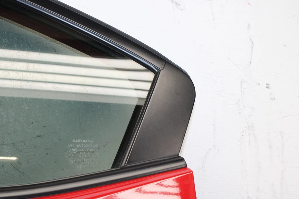 2015-2021 斯巴鲁 WRX STI 左后门(MY7 纯红色)原始设备制造商 NE8 — 第 2/4 张图片