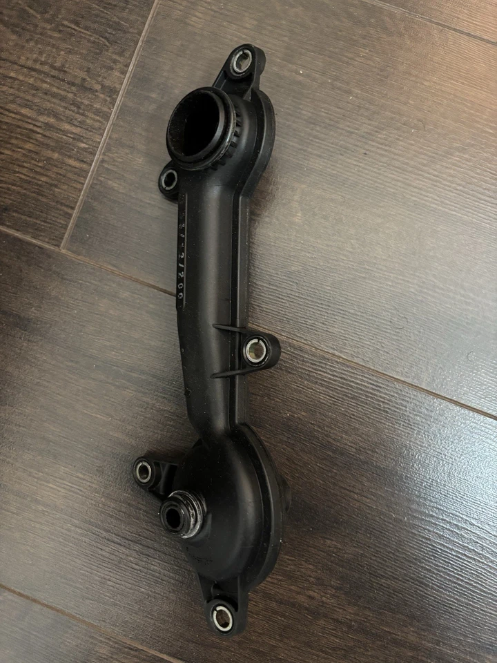 Cabezal de cilindro de filtro respirador cárter separador de aceite PARA E46 3,2 M3 M3CSL 00-06 Foto 3 de 3