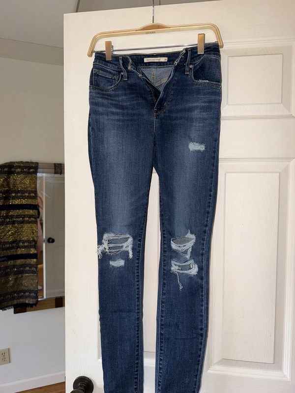 Levi's High Rise Skinny Distressed Blue Denim Jeans Women 5-Pocket Button