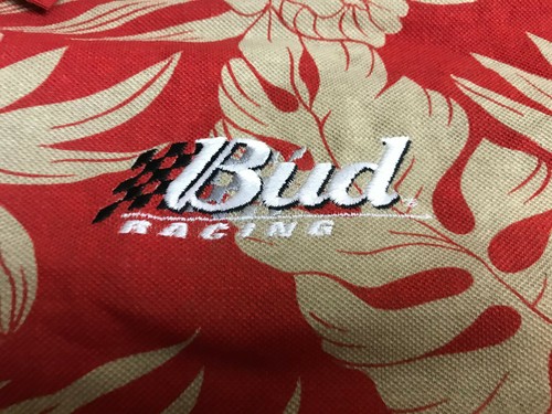 Bud Racing Embroidered Hawaiian Shirt Budweiser Size Medium Red 100% Cotton NEW - Picture 2 of 3