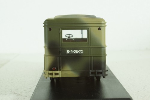 Zis-8 medical, camouflage, military airborne, khaki, Miniclassic 1:43 - Picture 4 of 9