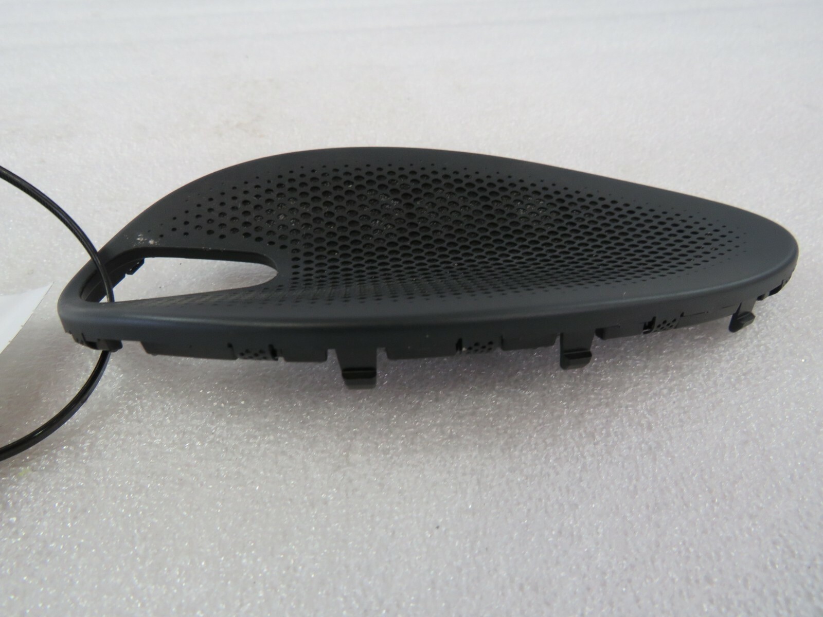 Mclaren 600LT, Center Dash Speaker Grille, Used, P/N 13N1204CP