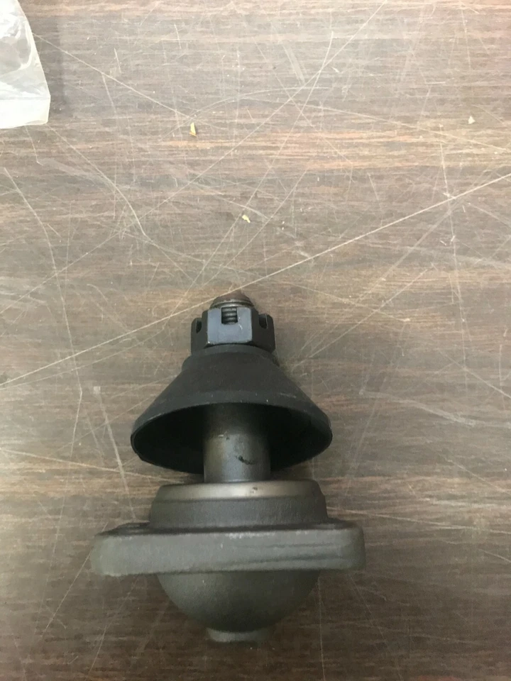 1965-70 PONTIAC BONNEVILLE CATALINA 1965-68 GRAND PRIX & MORE LOWER BALL JOINT  - Image 2 of 4