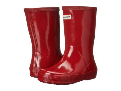 red rain boots
