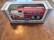 Ertl Diecast True Value Hardware 1930 Diamond T Tanker Coin Bank 1/34 Scale NIB
