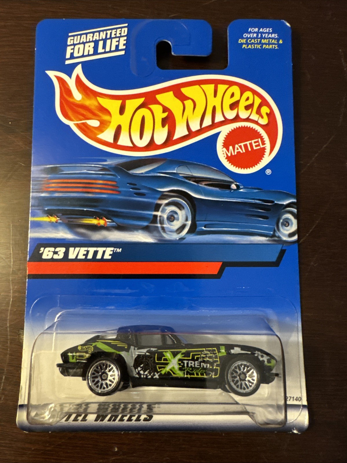 2000 Hot Wheels '63 Vette #174