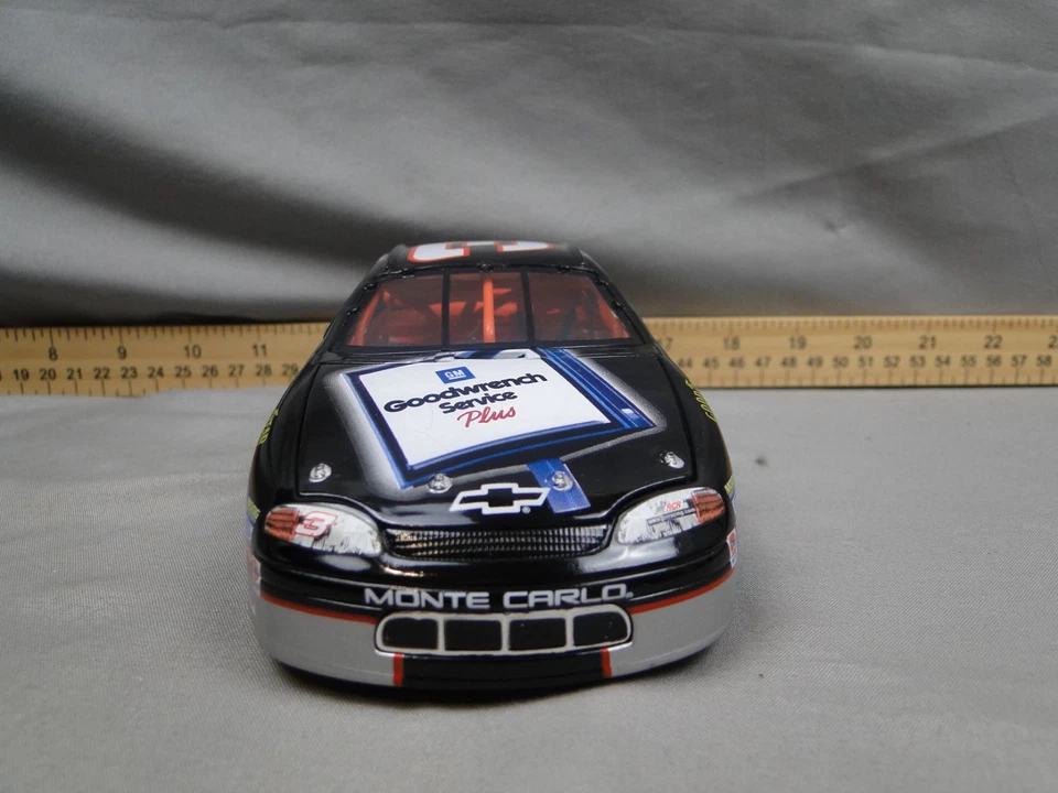 Dale Earnhardt No3 GM Goodwrench Service Plus Sign Action литая модель Nascar 1999 - Изображение 3 из 4