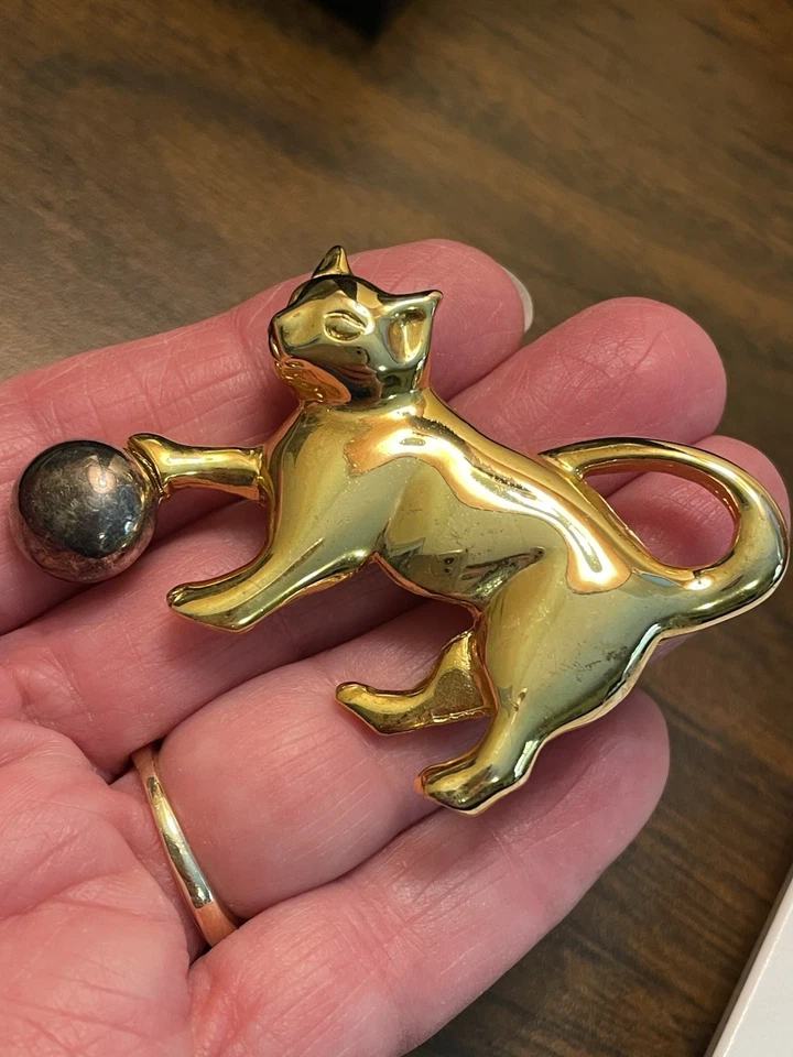 Cats & Dogs Figural Pins Brooches Jewelry Lot - 8 Total (JJ & Ultracraft Signed) - Image 4 of 4