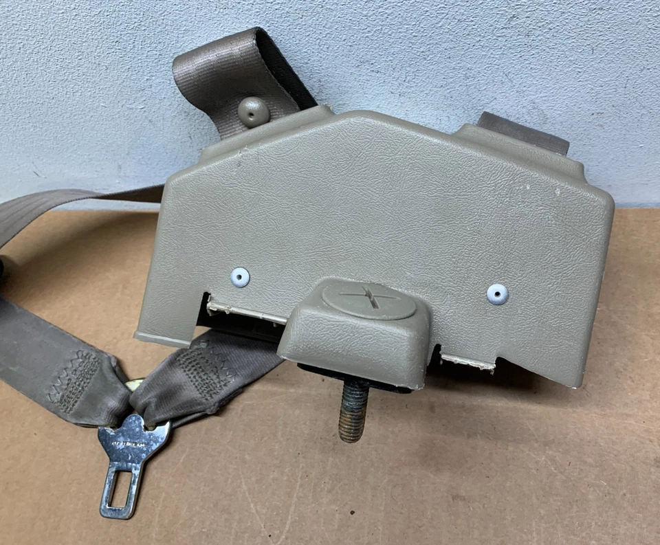 1988-1998 Chevy GMC CK1500 Silverado Truck Passenger Seatbelt Retractor Beige - Image 4 of 4