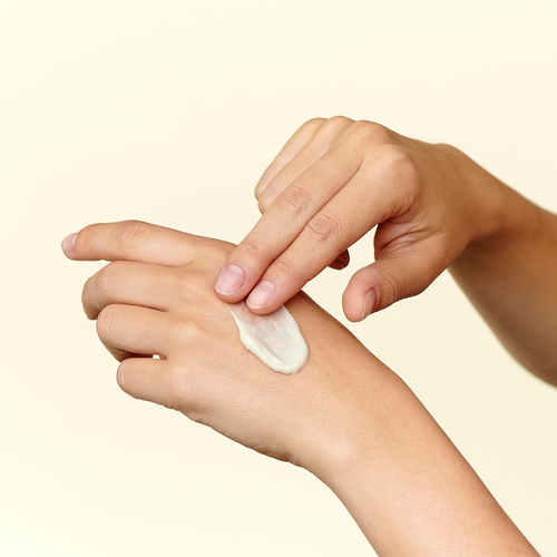 No Makeup Instant Blur Priming Moisturizer, 1 Fl. Oz. - Picture 3 of 12