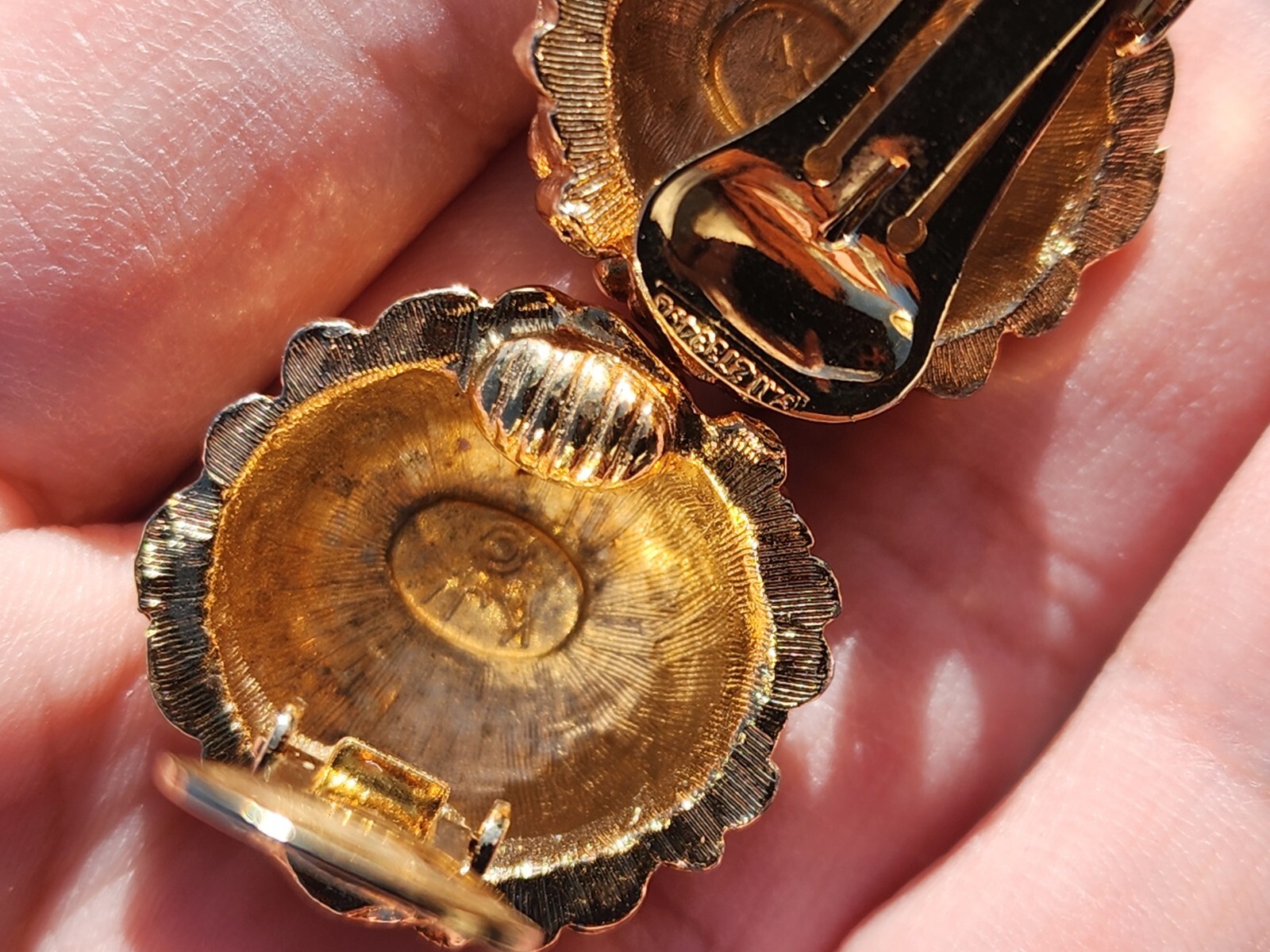 Vtg KJL Designer Signed Gold Tone Nugget Brutalis… - image 10