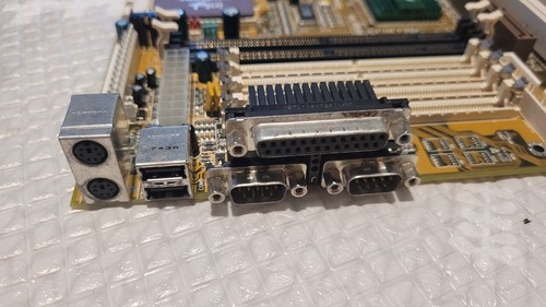 Placa madre ECS P5SD-A rev 2.0 Socket 7 (SiS 5591) - Imagen 2 de 6