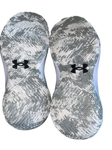 Under Armour Jet '21 Low Black White Basketball Shoe Sz 6.5 Y NWOB - 第 5/8 張圖片