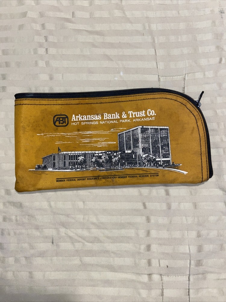 Arkansas Bank and trust Bank bank with working zipper