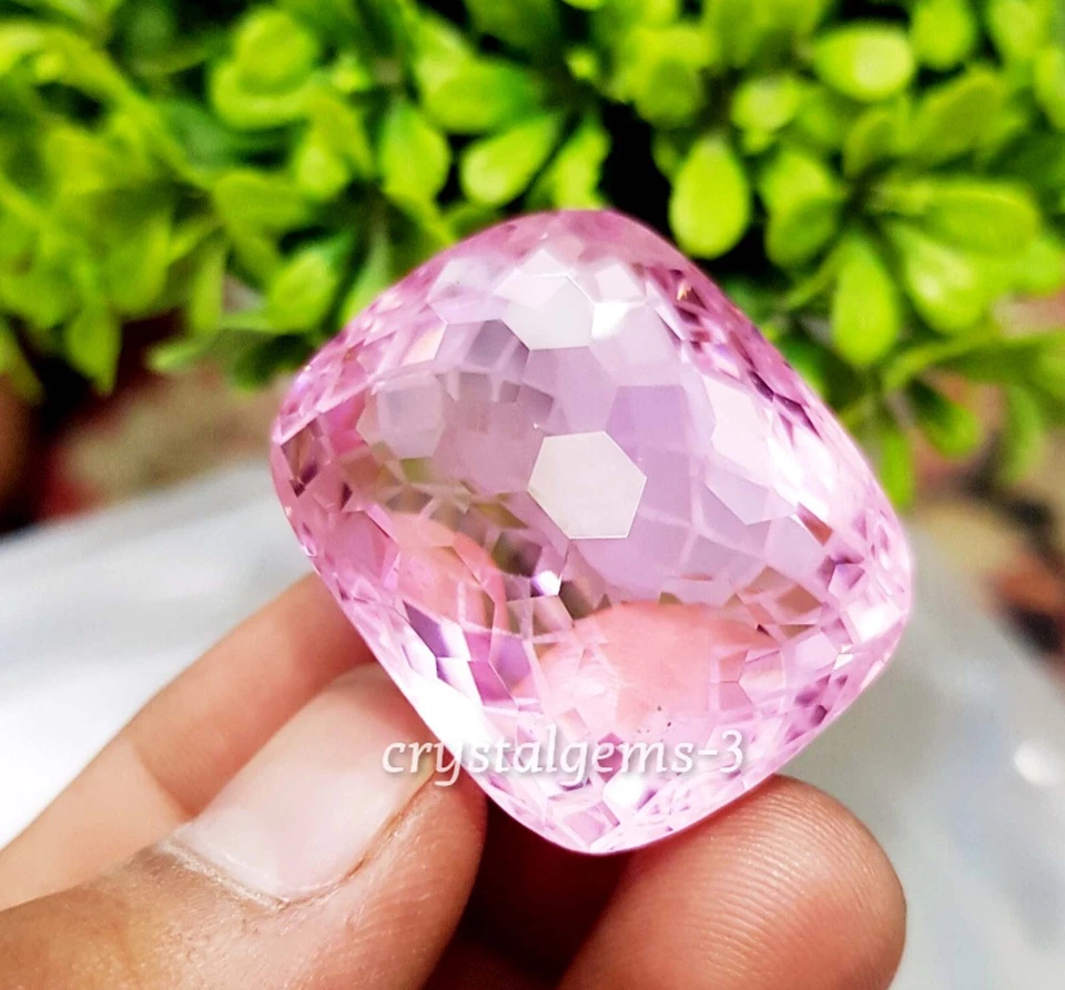 110 Ct Color Change Alexandrite Football Carving Shipping Cushion Loose Gemstone - Image 2 of 4