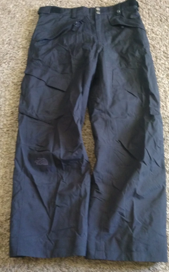 The North Face HyVent Mens Black Snow Pants Ski Snowboard Cargo MEDIUM Adj Waist
Opens in a new wind