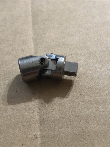 Vintage Unbranded 1/4" Drive Universal Swivel Socket !