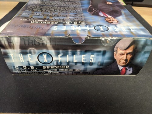 Sideshow X-Files C.G.B. Spender Cigarette Smoking Man 12" Actionfigur NEU - Bild 7 von 7