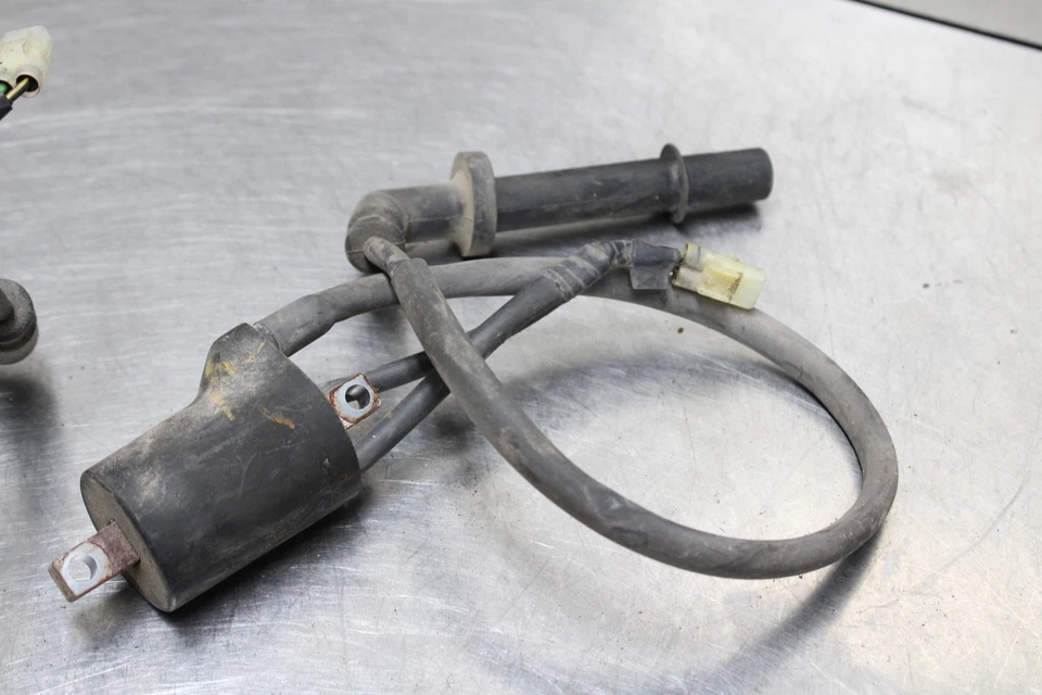 02-06 RVT1000R RC51 SP2 IGNITION COILS COIL SPARK PLUG CAPS - Изображение 3 из 4