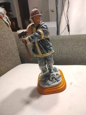 Vanmark Red Hats of Courage Hero Vl 2002 Collection VFM89485 0083/2500