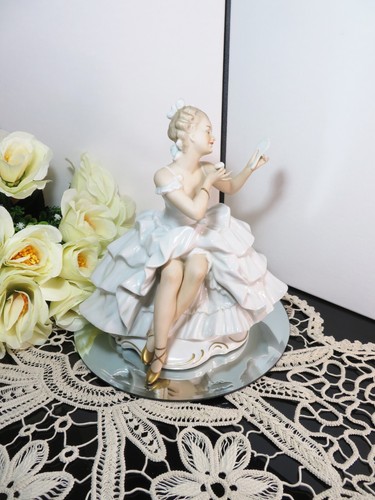 Large 26 cm German Wallendorf Porcelain Seated Ballerina With Mirror - Picture 16 of 16
