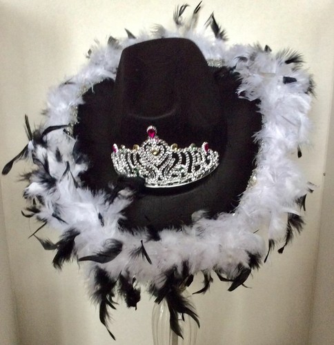 COWBOY HAT BLACK WITH FEATHER FLUFF 
