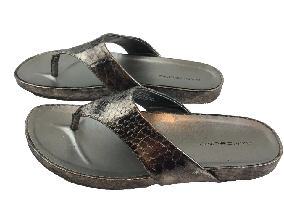 Sandalia Bandolino Slide Zapato Imitación Piel de Serpiente Tacón Bajo y Puntera Abierta Talla 7. 5 M Foto 2 de 4