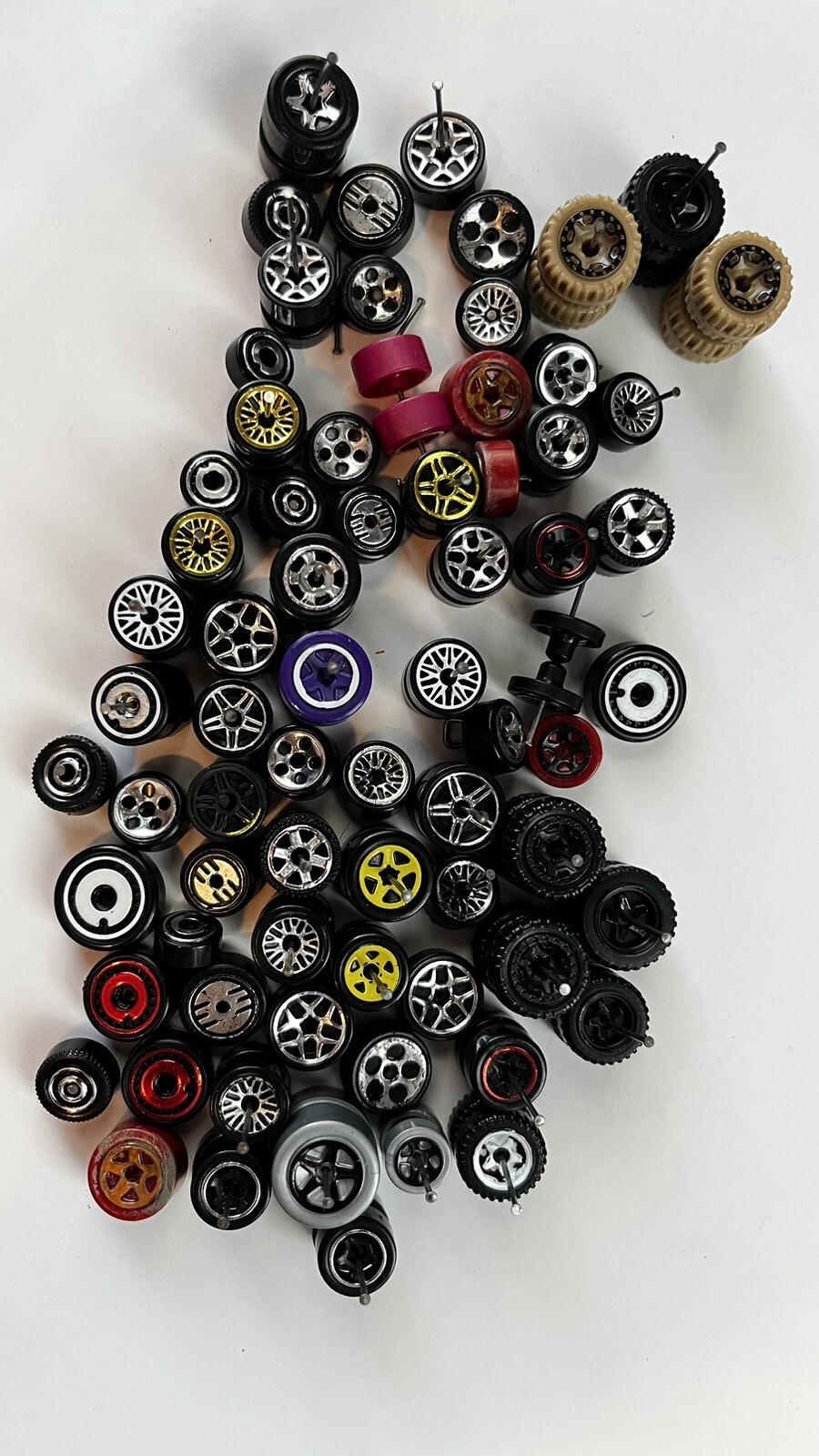 Hot Wheels Mixed Style Rims & Plastic Tires 1/64 Bundle lot - Chrome ...