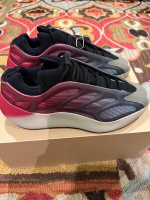 Size 11 - adidas Yeezy 700 V3 Fade Carbon. 

Dead stock, 100% Authentic Yeezy 700 V3 Fade Carbon for Sale | Authenticity Guaranteed  main image 4