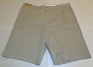 Roundtree /& Yorke Relaxed Fit Pleated Mens Shorts Size 48 Casual Khaki BLUE