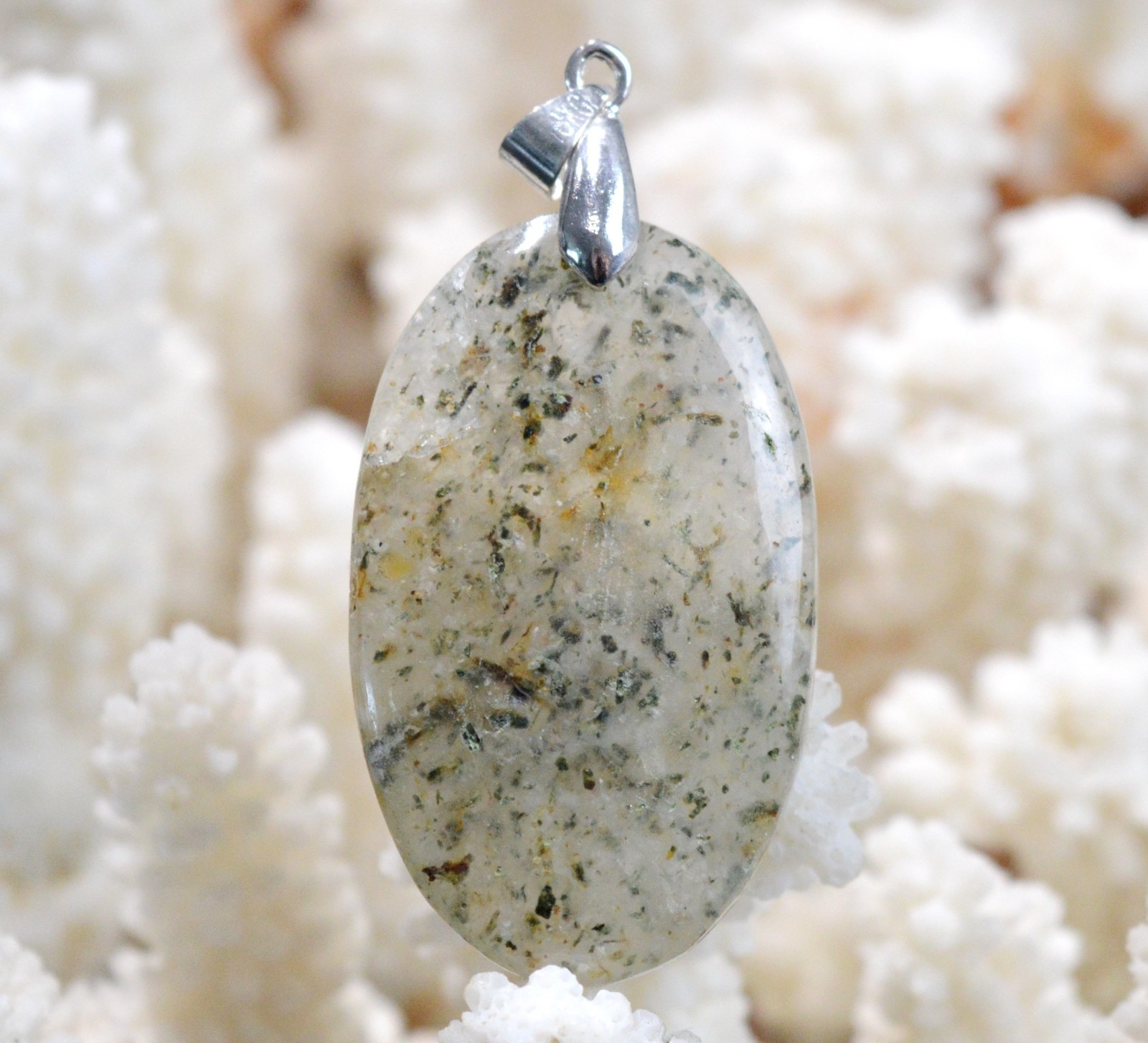 Pierre de quartz épidote véritable 51 carats pour remplacer vos cabochons synthétiques