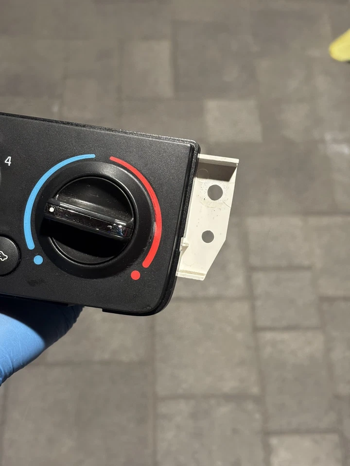 2005-2010 Chevrolet Cobalt Pontiac G5 Aquecedor A/C Controle Climático 15890411 Fabricante de Equipamento Original - Imagem 4 de 4