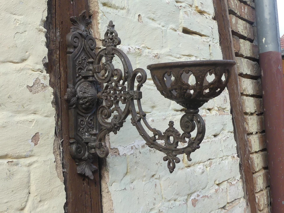 Französischer Wanddeko Ausleger Drachenmotiv Gusseisen Schale für Pflanzen Kerze - Bild 2 von 4