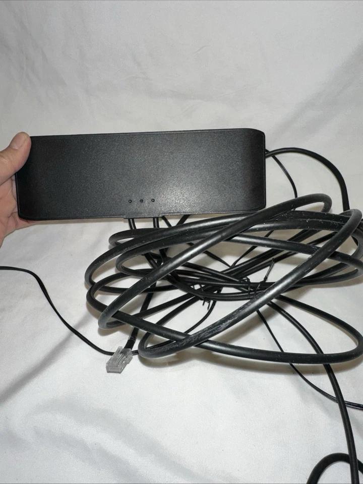 Cradlepoint E110-C4D Router & Battery-Comcast Business E100/110-CP2 S5A036A - Image 4 of 4