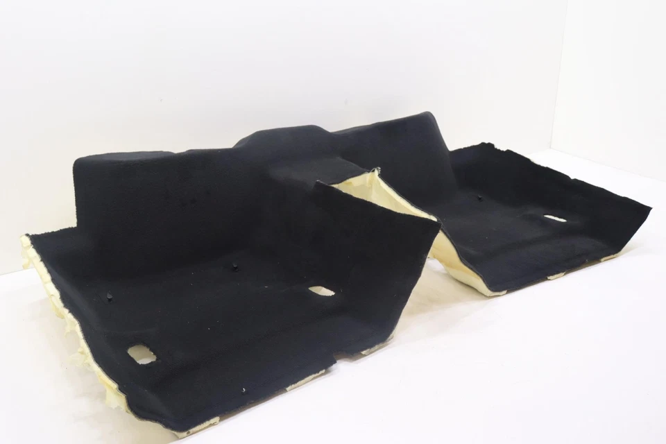 Cubierta de alfombra interior trasera Jaguar XE 2017-2020 OEM GX7313046BB8PVJ Foto 3 de 4