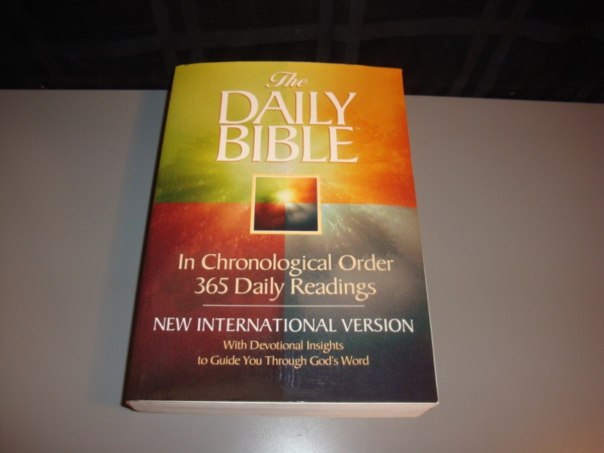 The Daily Bible In Chronological Order 365 Daily Readings New