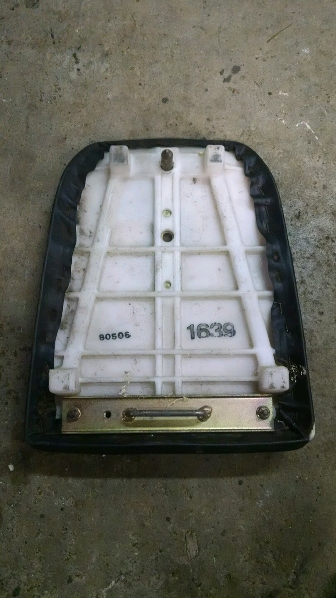 その他 r 93-95 KAWASAKI NINJA ZX7 ZX750L REAR PASSENGER SEAT PAD SADDLE