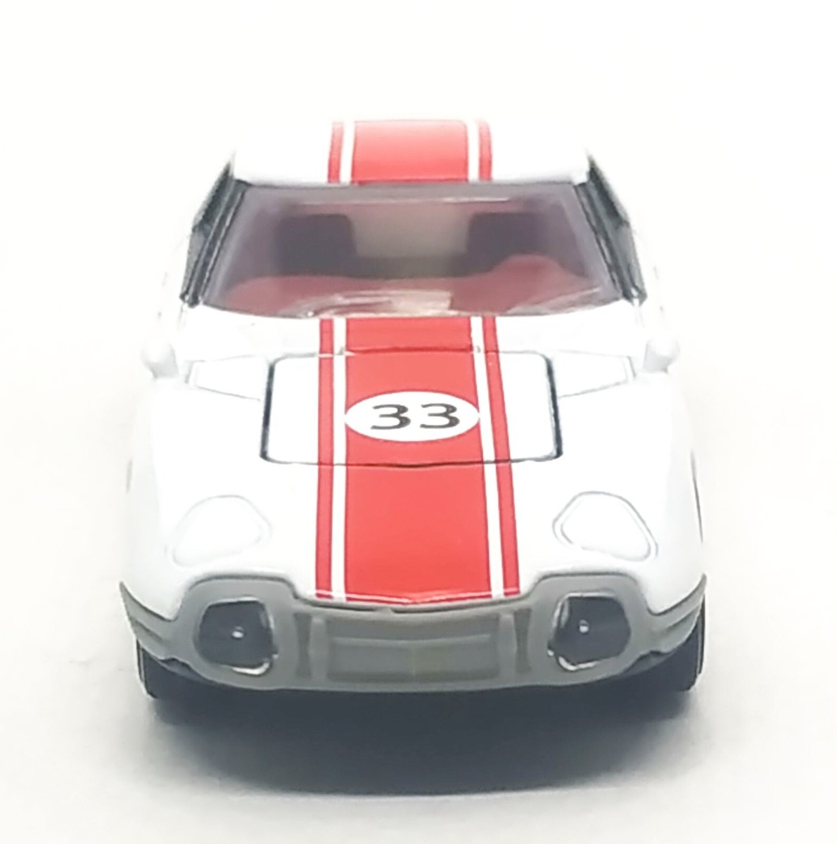 Majorette Toyota 2000GT Racing no.33 White / Red stripes 1:56 (3