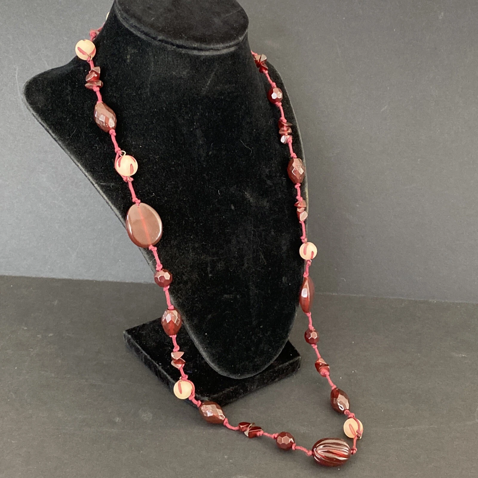 OFF WHITE Collana Vintage Marrone Bianco Faccia Perline Corda Nodo Regolabile Boho Festival