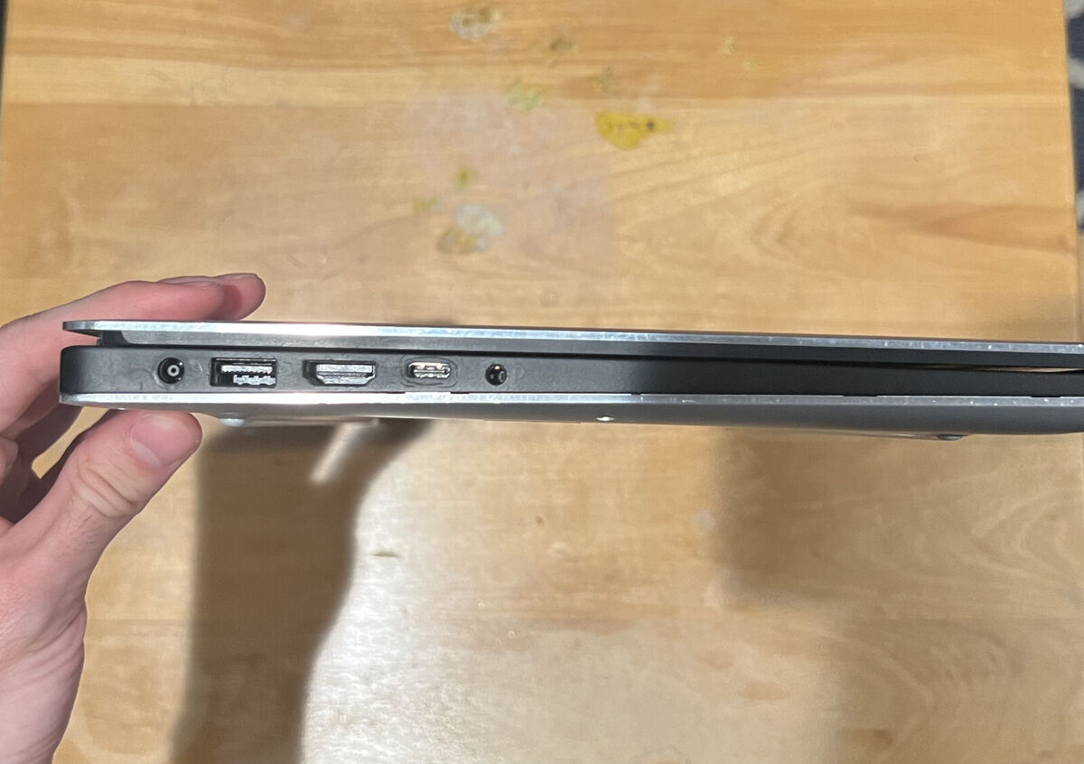 Dell XPS 15 9570, Intel Core i7-8750H, GTX 1050 Ti, 8GB RAM Dell XPS 15 9570, Intel Core i7-8750H, GTX 1050 Ti, 8GB RAM