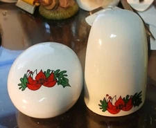 Vintage FIGGJO Norway Salt and Pepper Shaker Set #2108 & #2109 White Ceramic