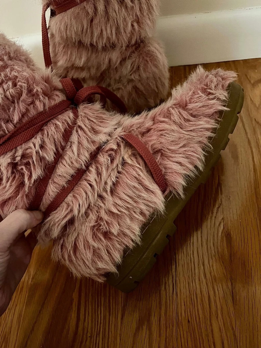 Lower East Side Pink Monster Faux Fur Lace up Boots 5 6 6.5 RARE