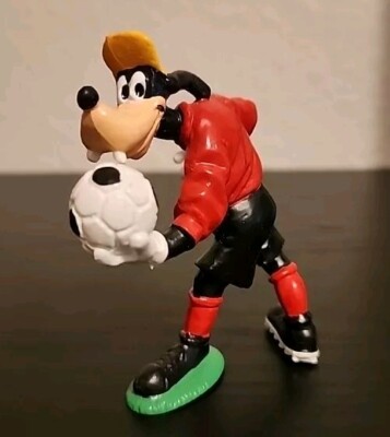 VTG Hand Painted Disney Bullyland Sport Goofy Soccer Goalie PVC Action Figure!