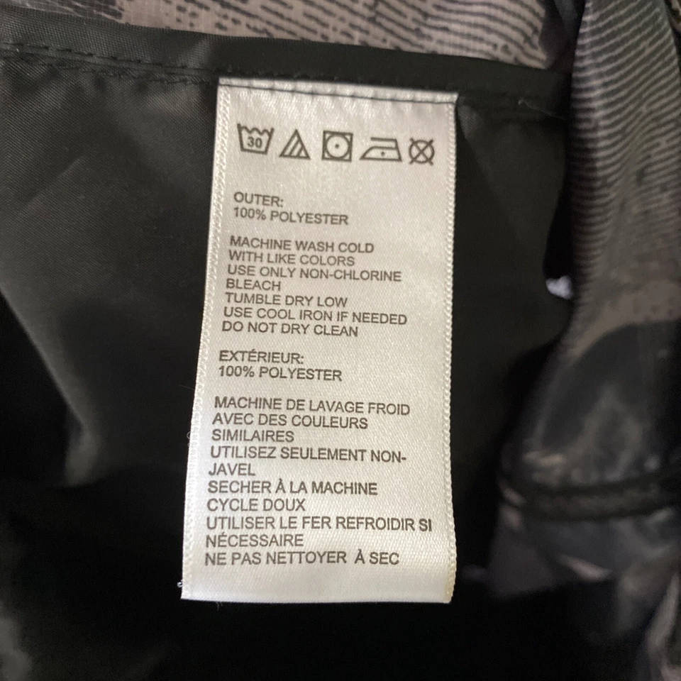 Chaqueta cortavientos ligera con cremallera completa Your Neighbors para hombre talla grande Foto 4 de 4